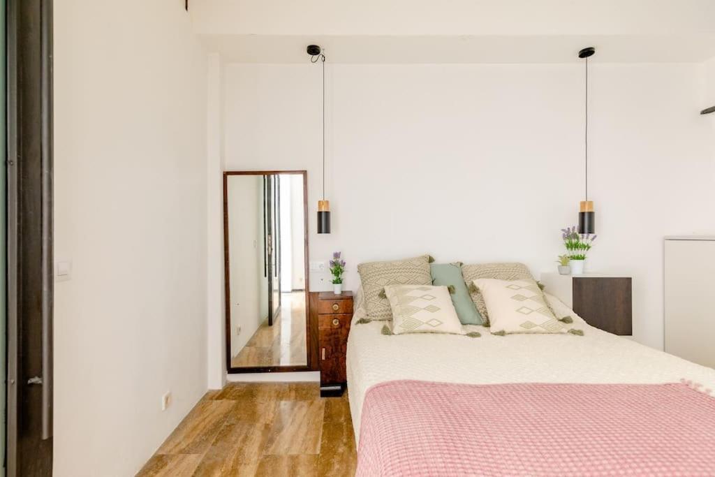 Cozy Loft Patio+Pool +Wifi Apartment Valencia Luaran gambar