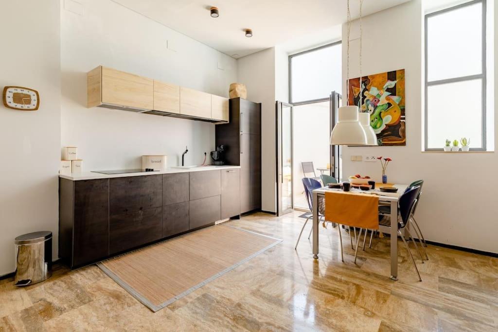 Cozy Loft Patio+Pool +Wifi Apartment Valencia Luaran gambar